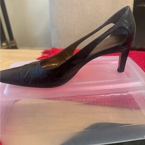 Black leather embossed Lauren by Ralph Lauren heel